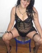 alexandra el pelo negro