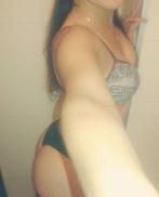 April - Estoy muy atento