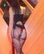 Romi Tengo grandes pechos cola regular delgadas